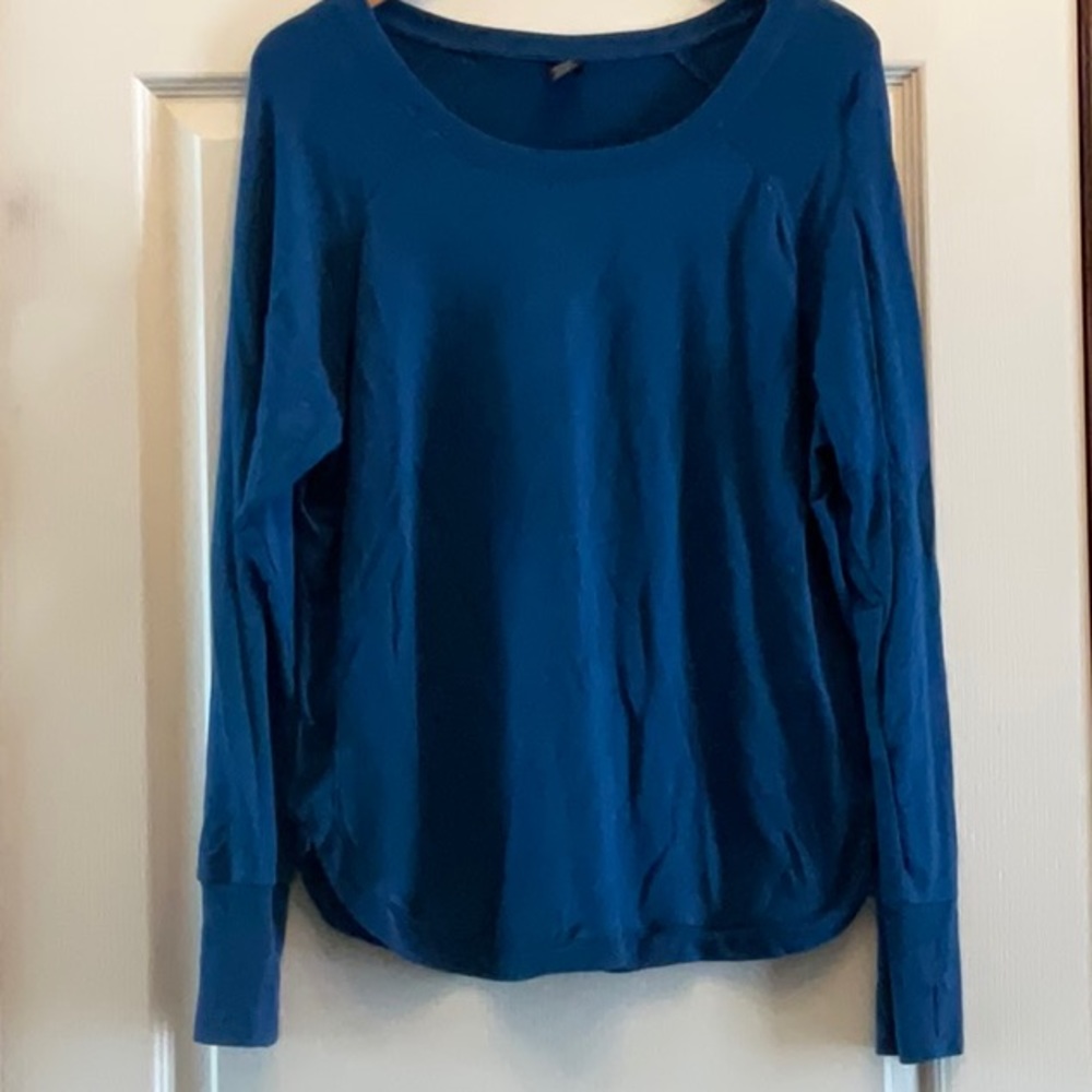 Active Life- Peacock color top!